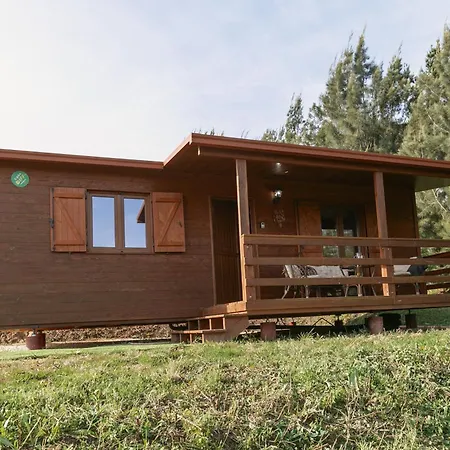 Quinta Dos Castanheiros * Usseira