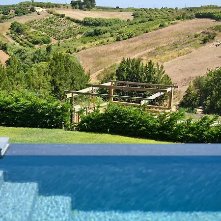 Quinta Dos Castanheiros Usseira